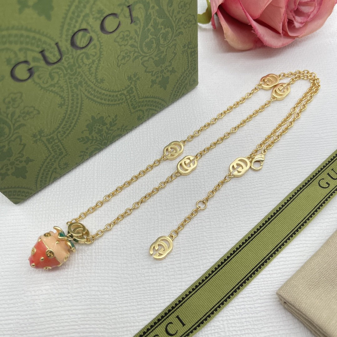 EN – Lux GCI Necklaces 002