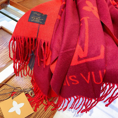 EN – Luxury LUV Scarf 034