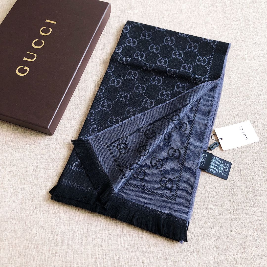 EN – Luxury GCI Scarf 011