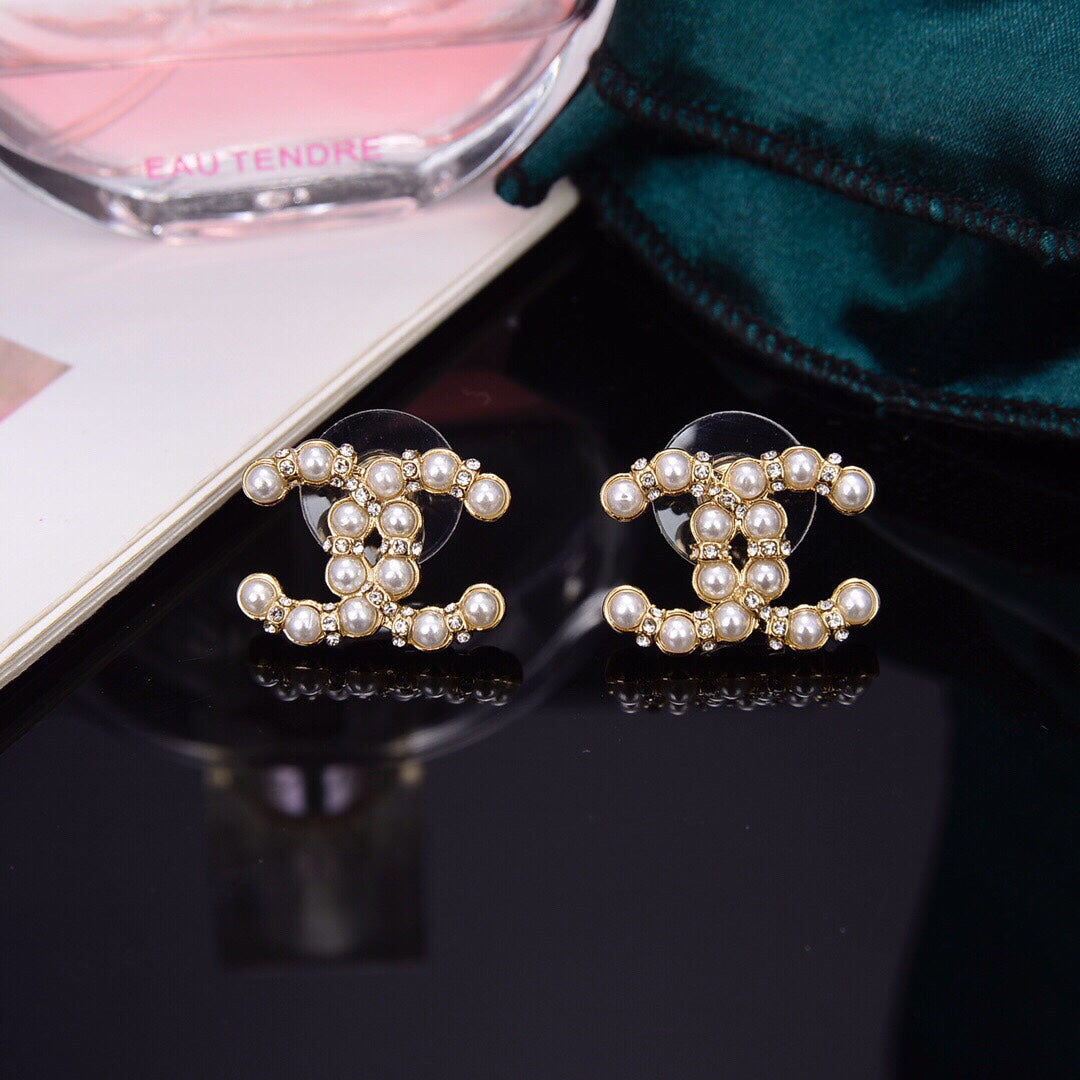 EN – Lux Earring CHL 001