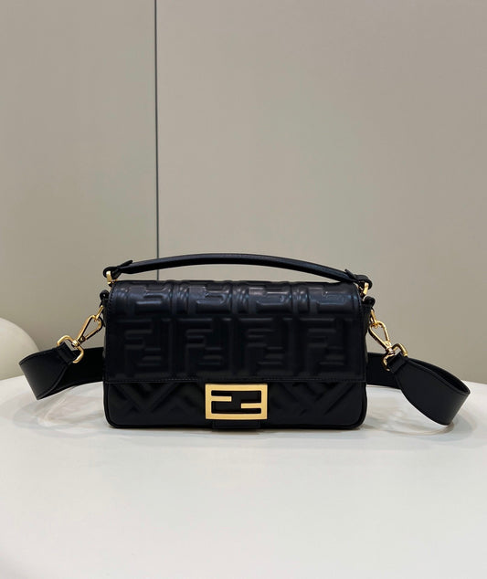 FI Baguette Black For Women, Handbags, Shoulder And Crossbody Bags 10.6in/27cm FF 8BR600A72VF15ZW