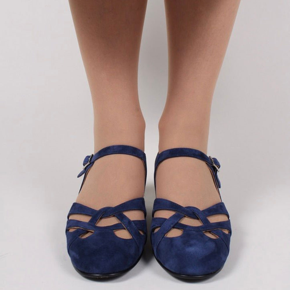 Faux Suede Round Toe Navy Blue Block Heel Pumps with Buckle