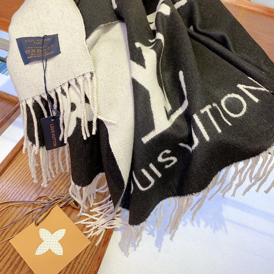 EN – Luxury LUV Scarf 036