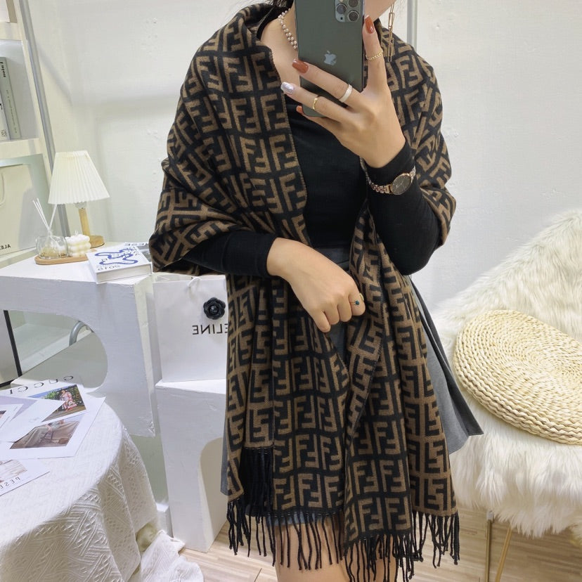 EN – Luxury FEI Scarf 018