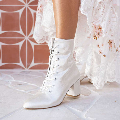 Elegant Ivory Velvet Bridal Shoes Lace Up Chunky Heel Ankle Boots