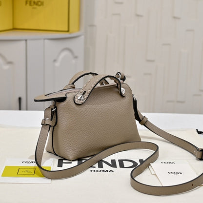 FENDI BY THE WAY SELLERIA MEDIUM GREY 20CM  8BL155ASU2F04Y9