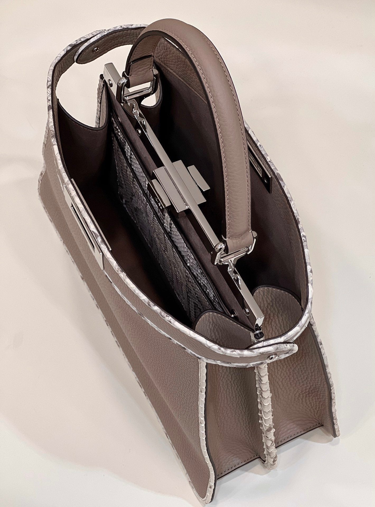 FI Peekaboo ISeeU Medium Greige For Women, Handbags, Shoulder Bag 13.1in/33.5cm FF