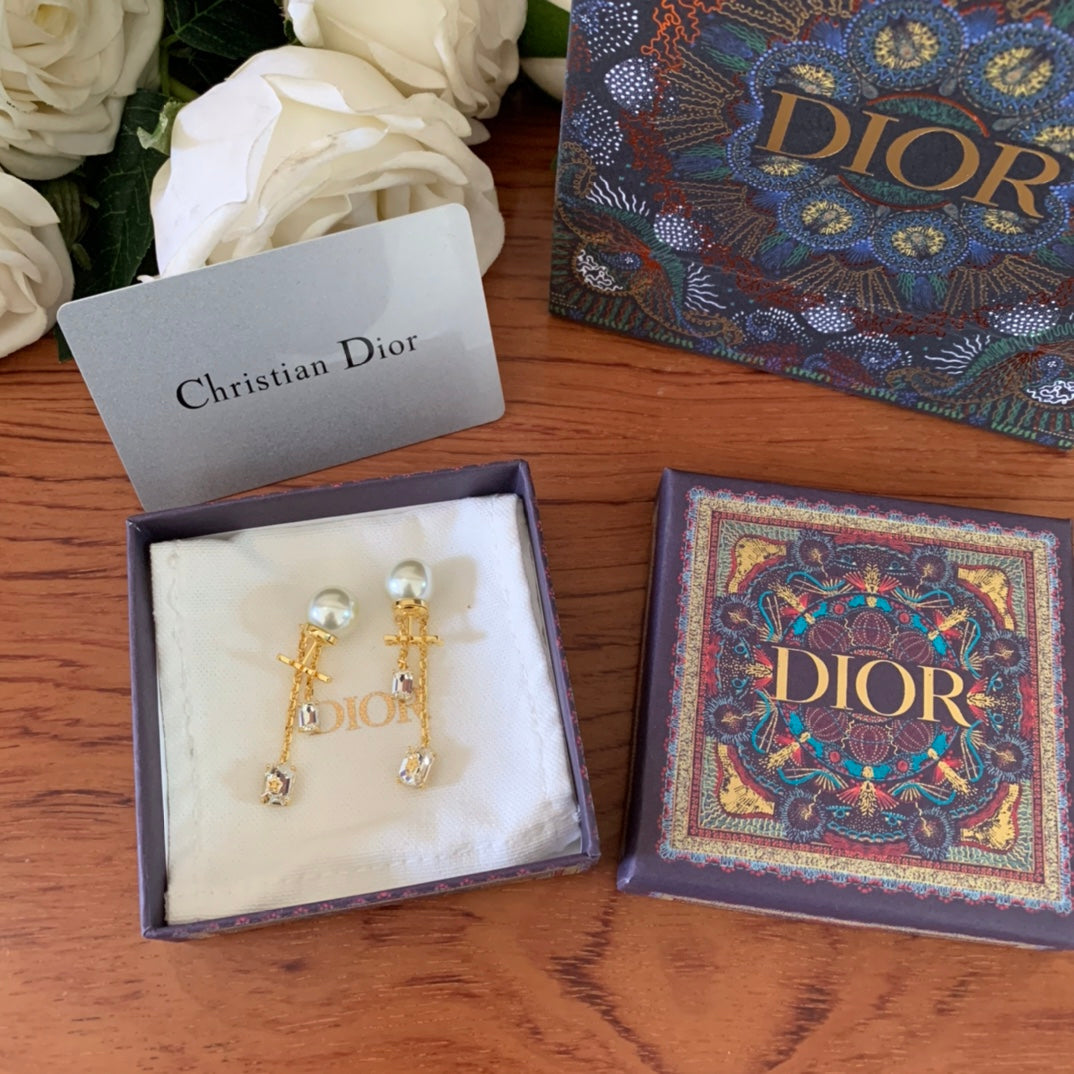 EN – Lux Earring Dir 016