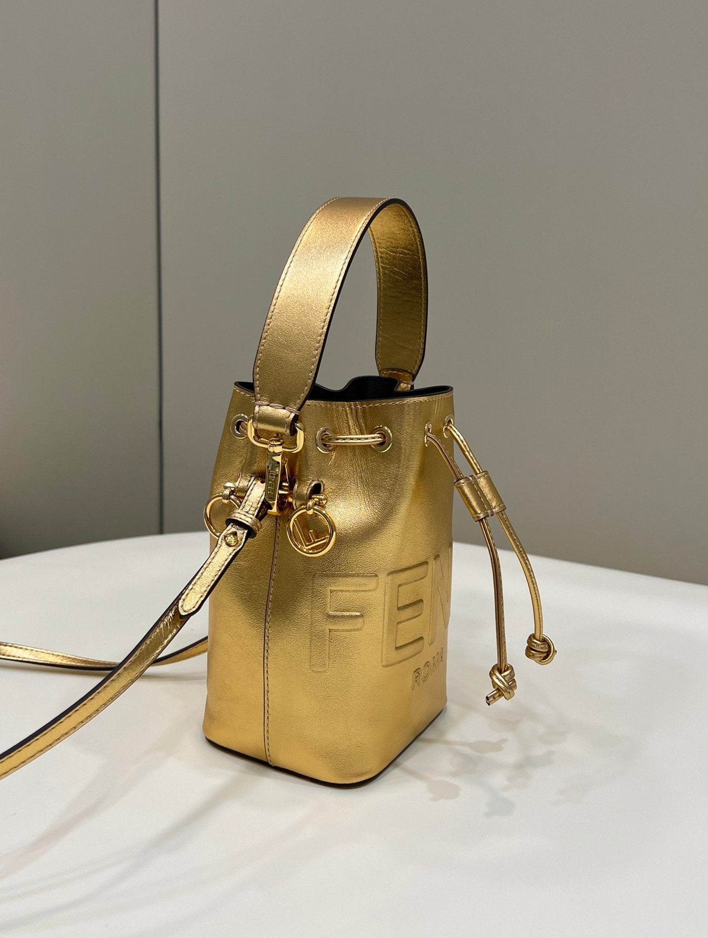 FI Mon Tresor Gold For Women, Handbags, Shoulder And Crossbody Bags 7in/18cm FF 8BS010AK61F1GNN