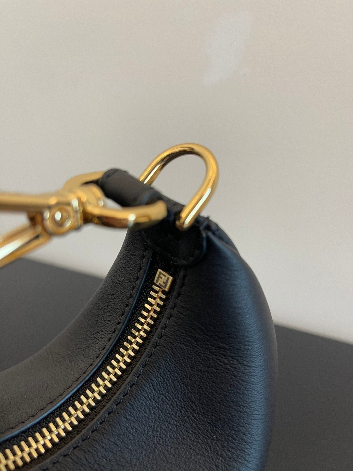 FI Nano FIgraphy Black For Women, HandBags 6.7in/17cm FF 8BR798A5DYF1HEJ