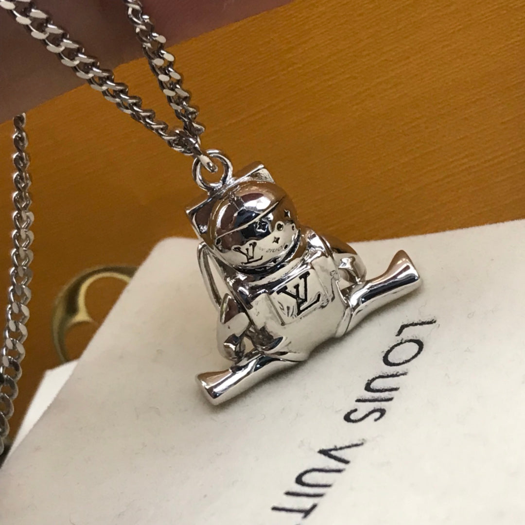 EN – Lux LV Necklaces 016