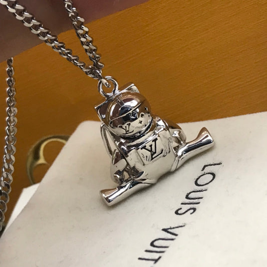 EN – Lux LV Necklaces 016