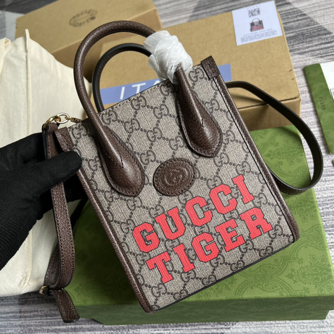 gg Tiger gg Mini Tote Bag Beige And Ebony gg Supreme Canvas Brown 7.8in/20cm gg 671623 US7EC 9396