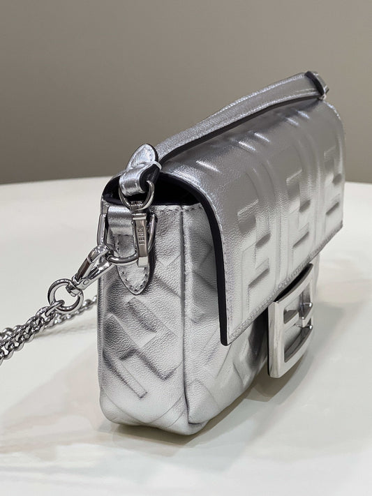 FI Baguette Silver For Women, Handbags, Shoulder And Crossbody Bags 7.5in/19cm FF 8BS017