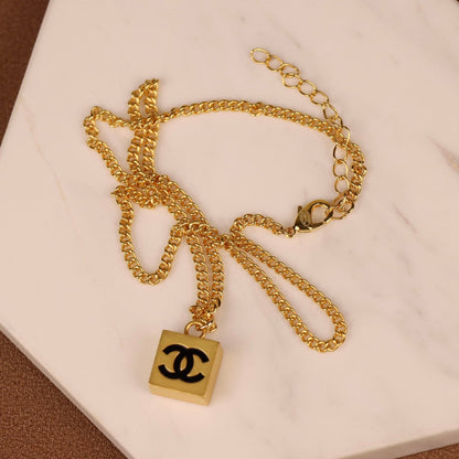 EN – Lux Necklace CHL038