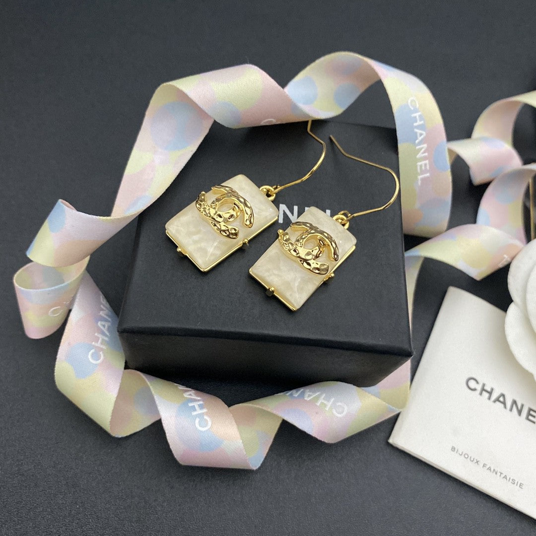 EN – Lux Earring CHL 026