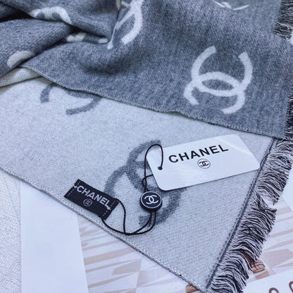 EN – Luxury CHL Scarf 010
