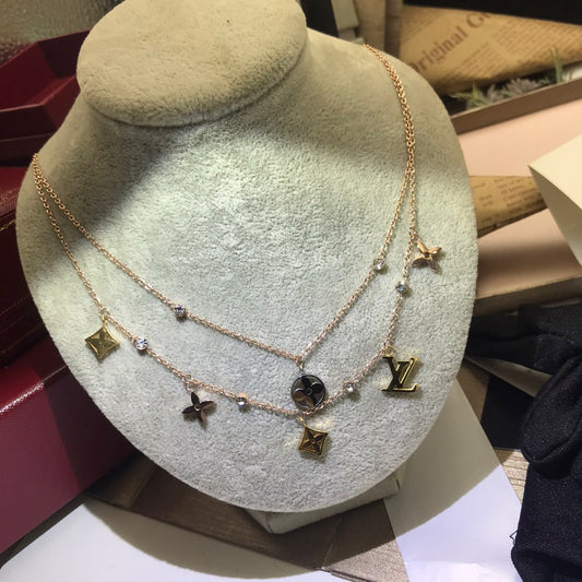 EN – Lux LV Necklaces 009