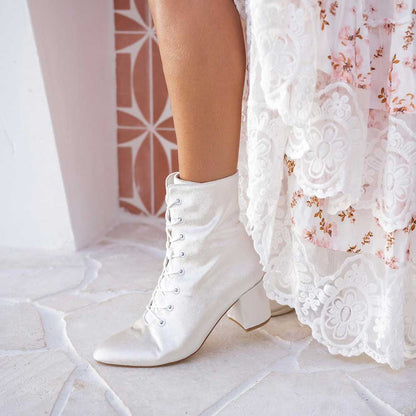 Elegant Ivory Velvet Bridal Shoes Lace Up Chunky Heel Ankle Boots