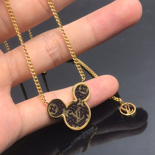 EN – Lux LV Necklaces 084