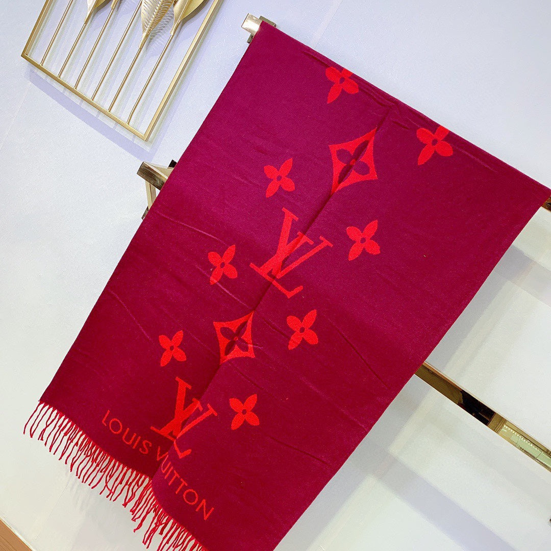 EN – Luxury LUV Scarf 034
