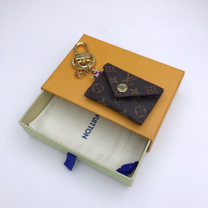 EN – Lux Keychains LUV 069