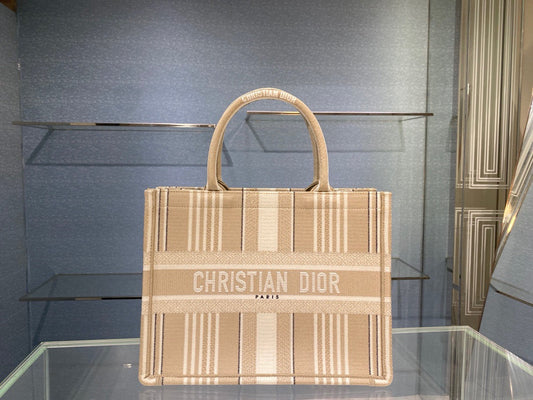 DI Medium Book Tote Beige, For Women, Women’s Handbags 14in/36cm CD