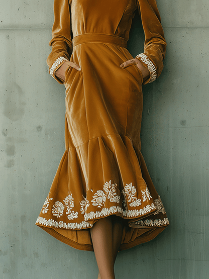 Elegant Vintage Gold Velvet Floral Embroidered Midi Dress