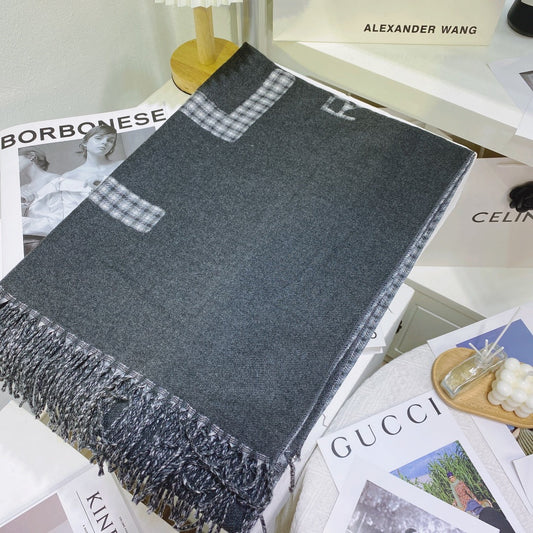 EN – Luxury FEI Scarf 001