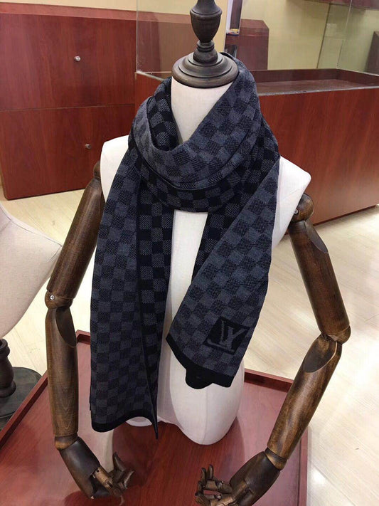 EN – Luxury LUV Scarf 030