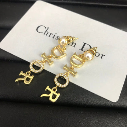 EN – Lux Earring DIR 001