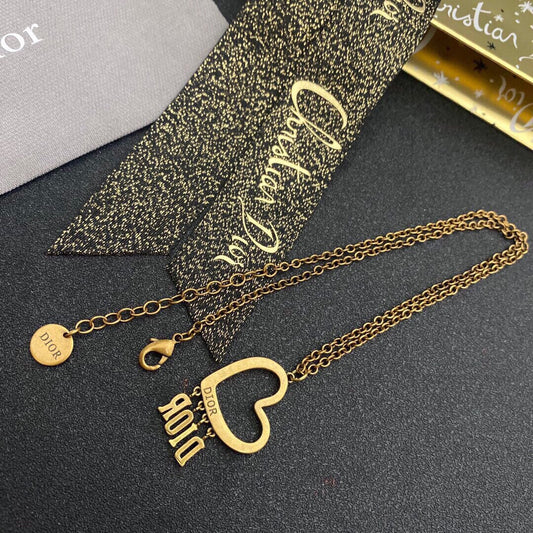 EN – Lux Necklace DIR002