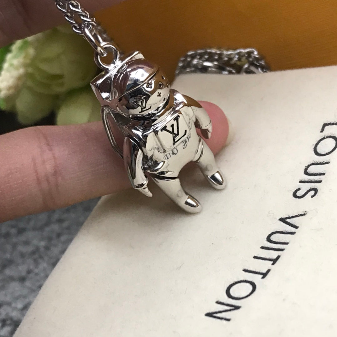 EN – Lux LV Necklaces 016