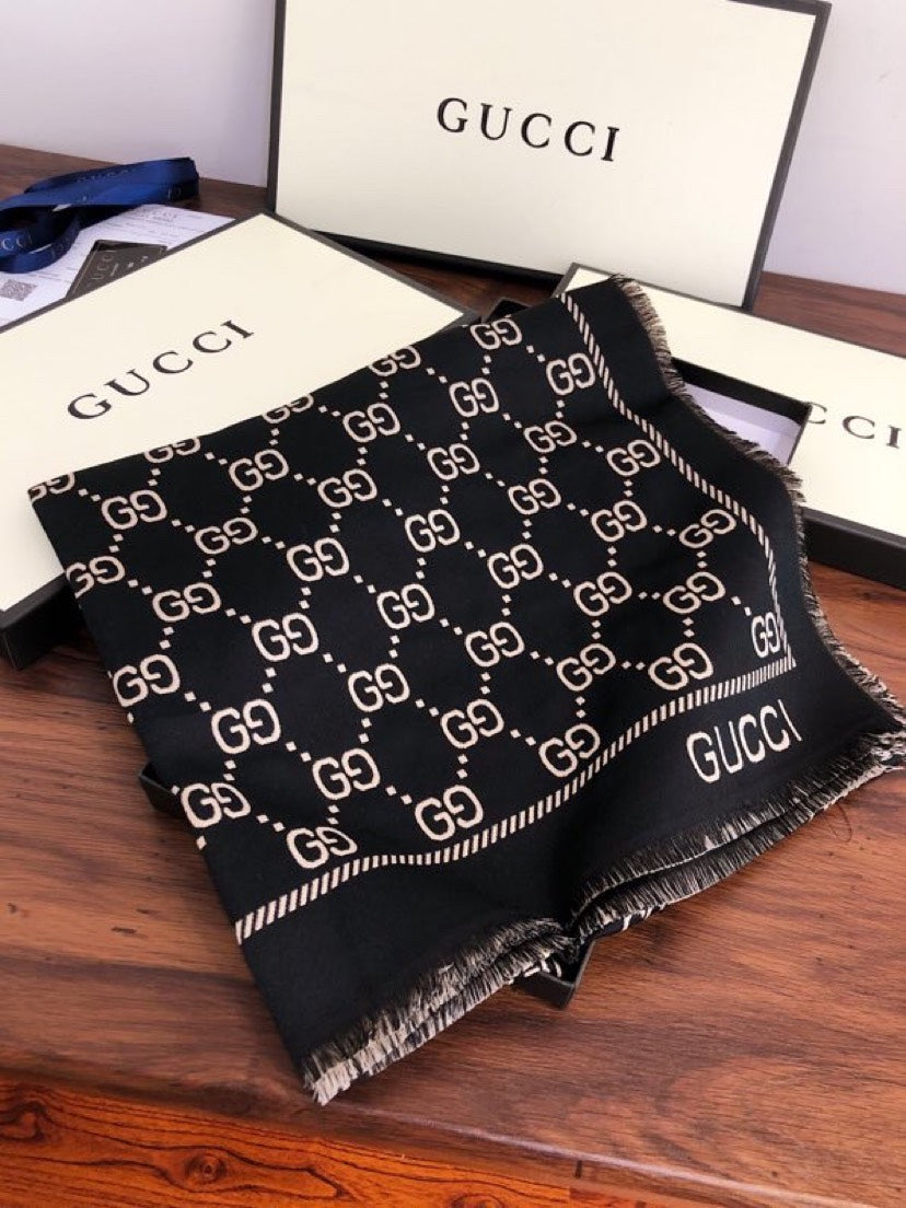EN – Luxury GCI Scarf 037