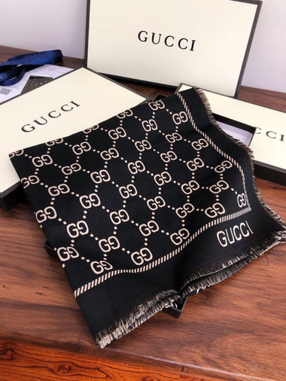 EN – Luxury GCI Scarf 037