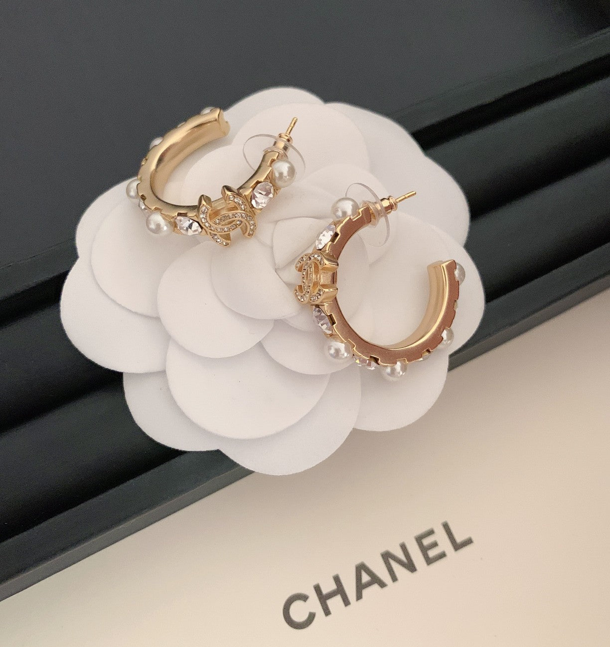 EN – Lux Earring CHL 035