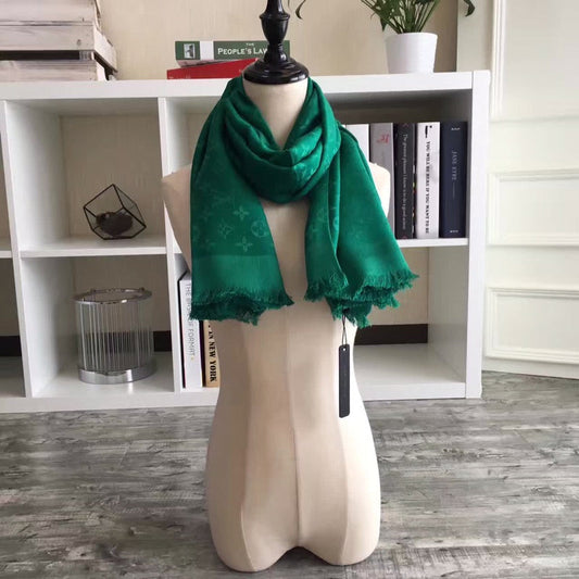 EN – Luxury LUV Scarf 023