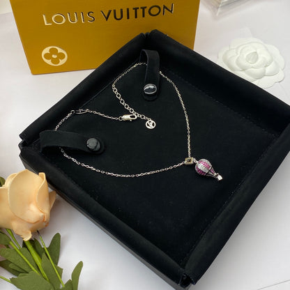 EN – Lux LV Necklaces 035