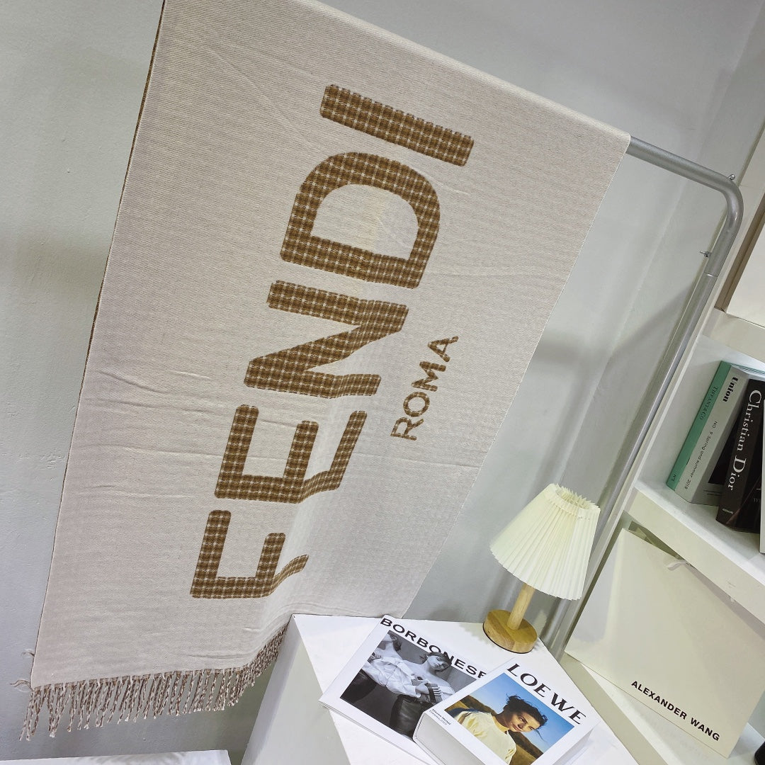 EN – Luxury FEI Scarf 002