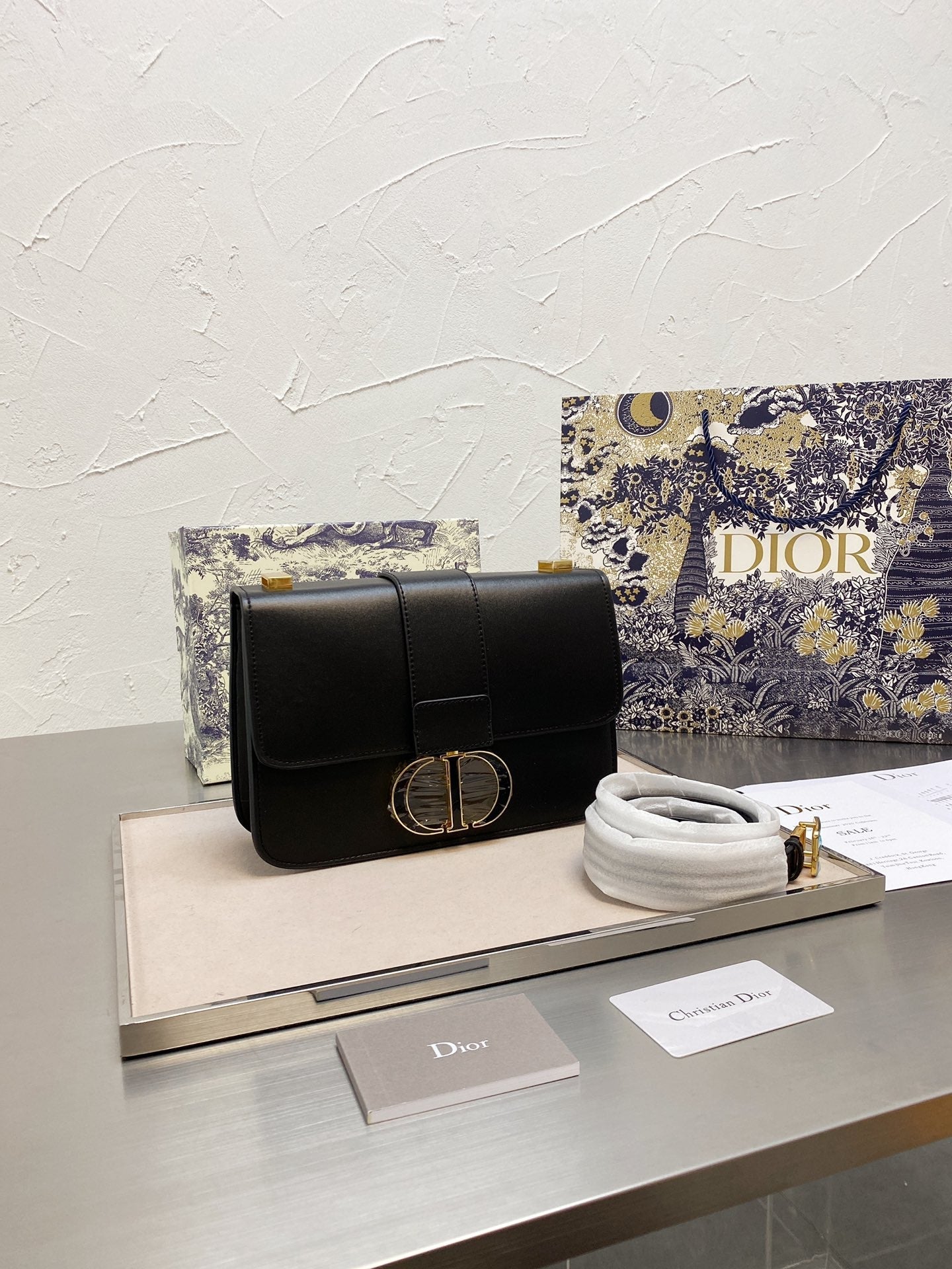Dior 30 Montaigne Chain Bag