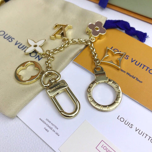 EN – Lux Keychains LUV 058