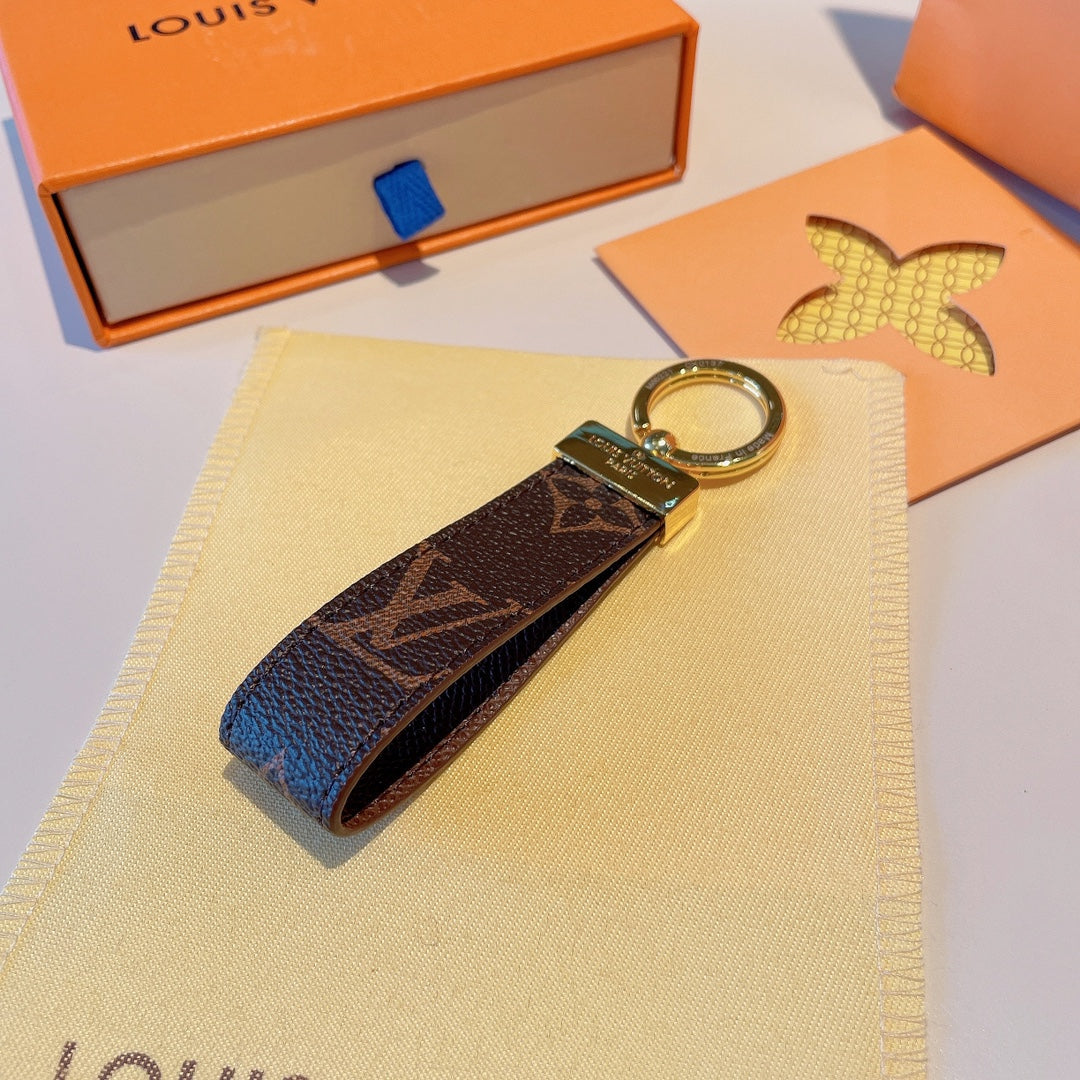 EN – Lux Keychains LUV 030