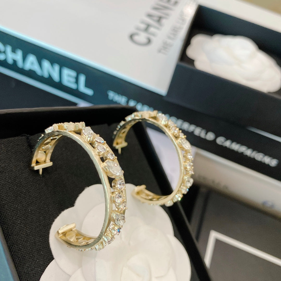 EN – Lux Earring CHL 006