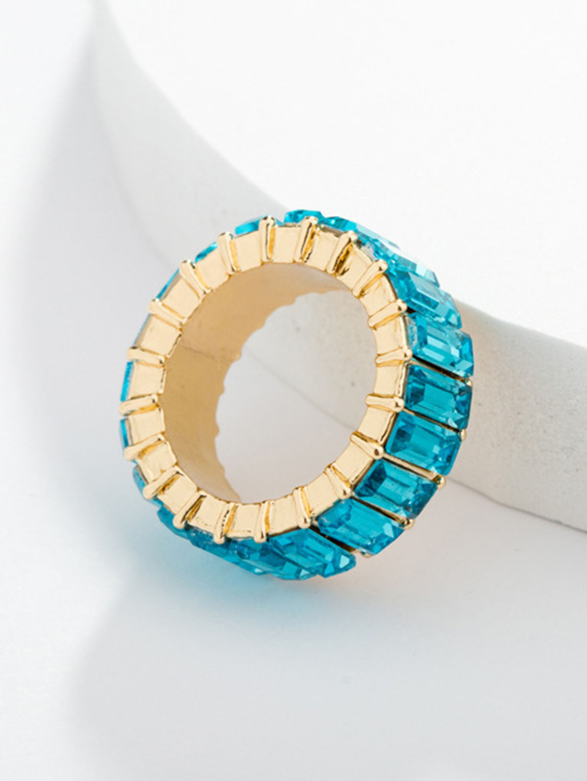 Fashionable Multicolor Rhinestone Alloy Band Ring