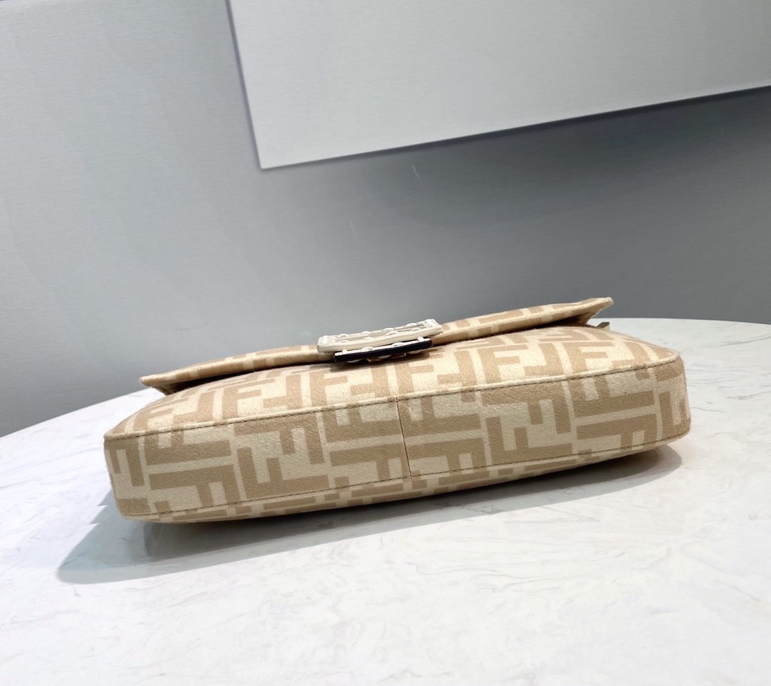 FI Baguette 1997 Wool Bag Beige For Women, Handbags, Shoulder Bags 10.6in/27cm FF 8BR792