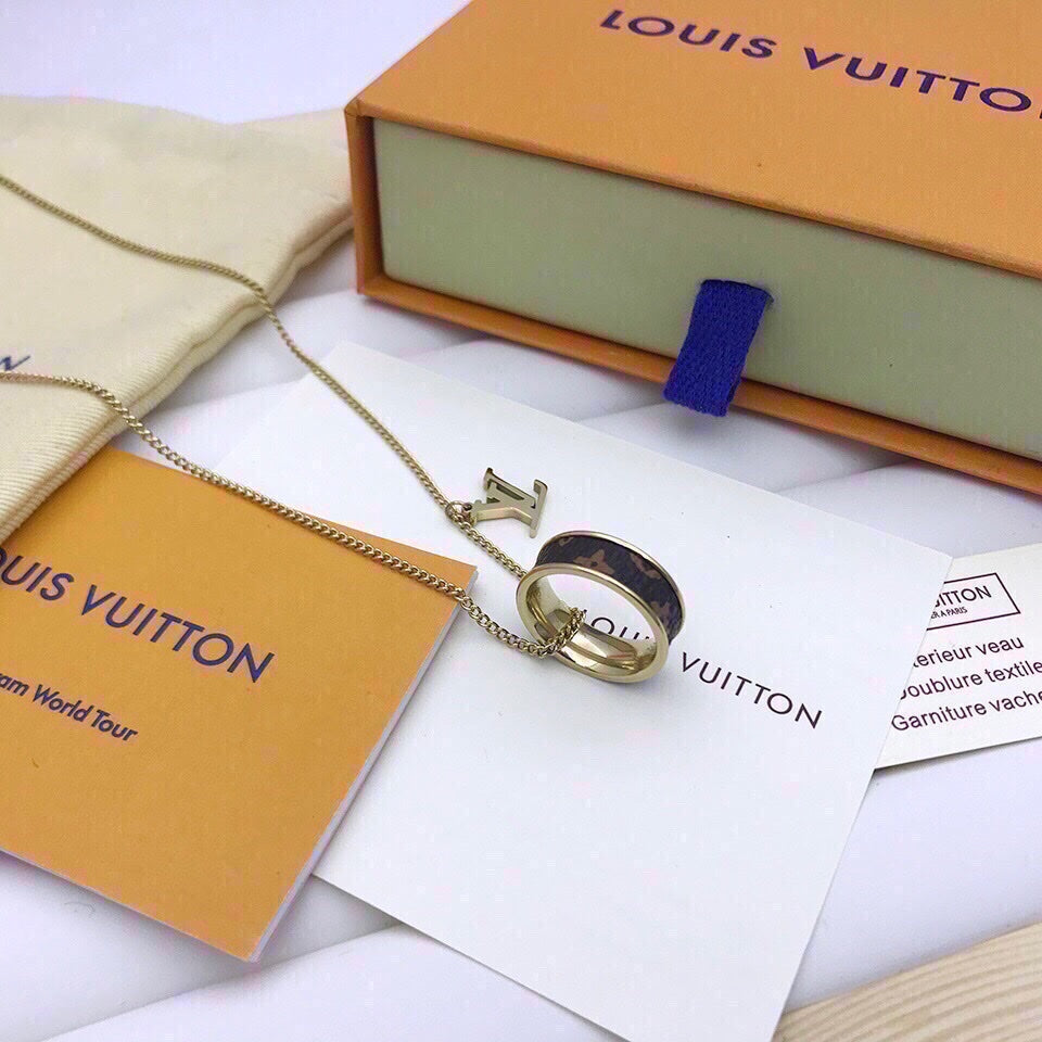 EN – Lux Necklace LUV001