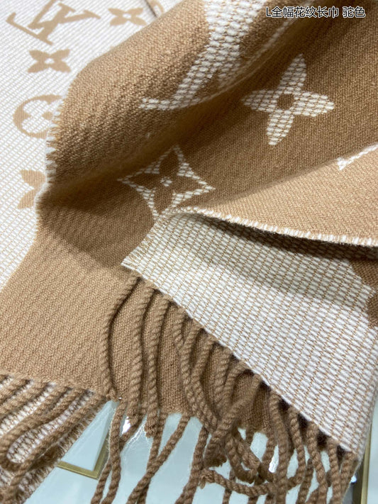 EN – Luxury LUV Scarf 038