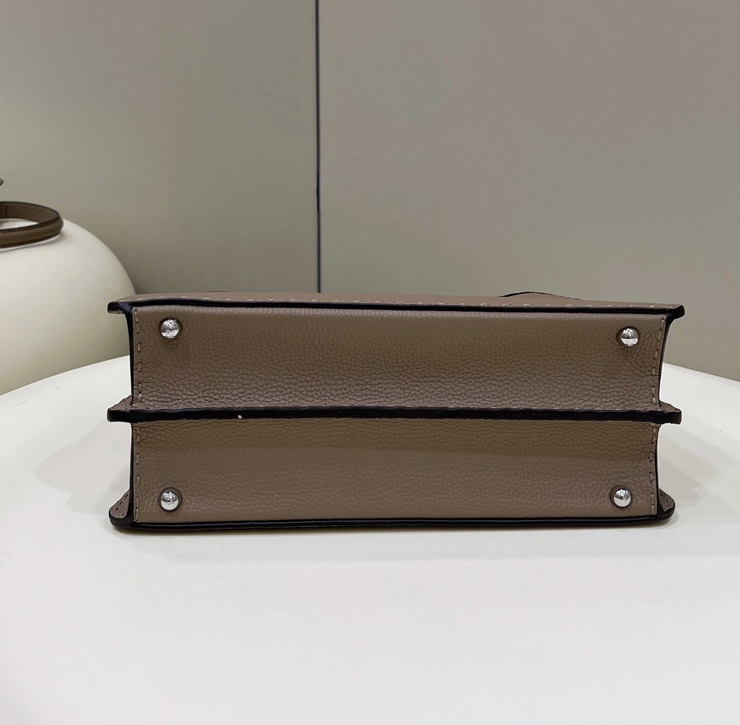 FI Peekaboo ISeeU Medium Brown For Women, Handbags, Shoulder Bags 13.1in/33.5cm FF