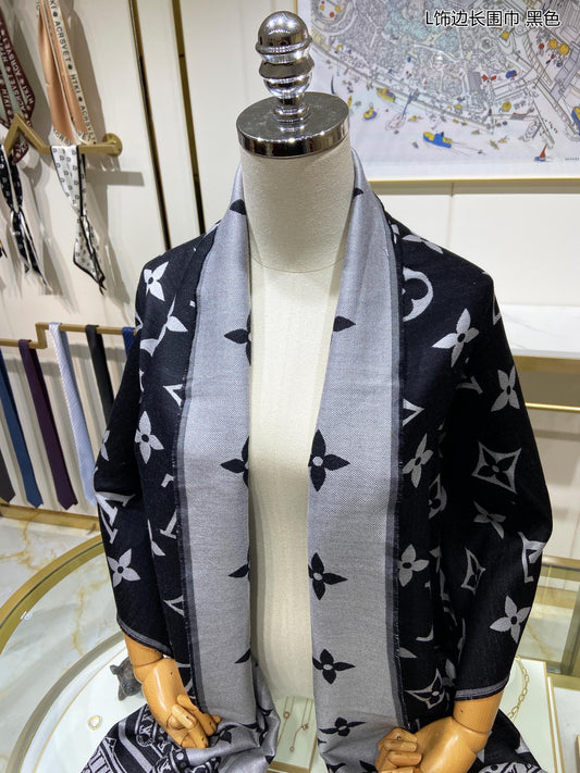 EN – Luxury LUV Scarf 005