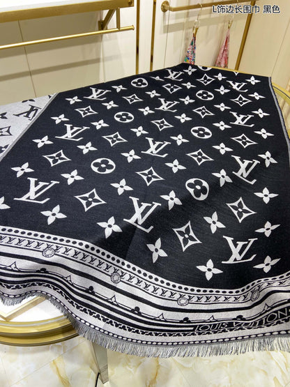 EN – Luxury LUV Scarf 005